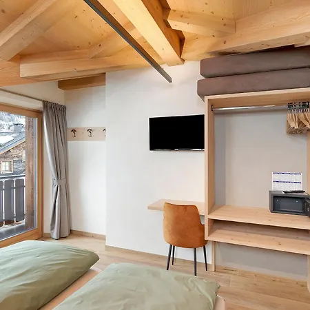 Pra 木屋 *